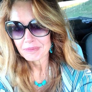 Meet your Posher, Jenny